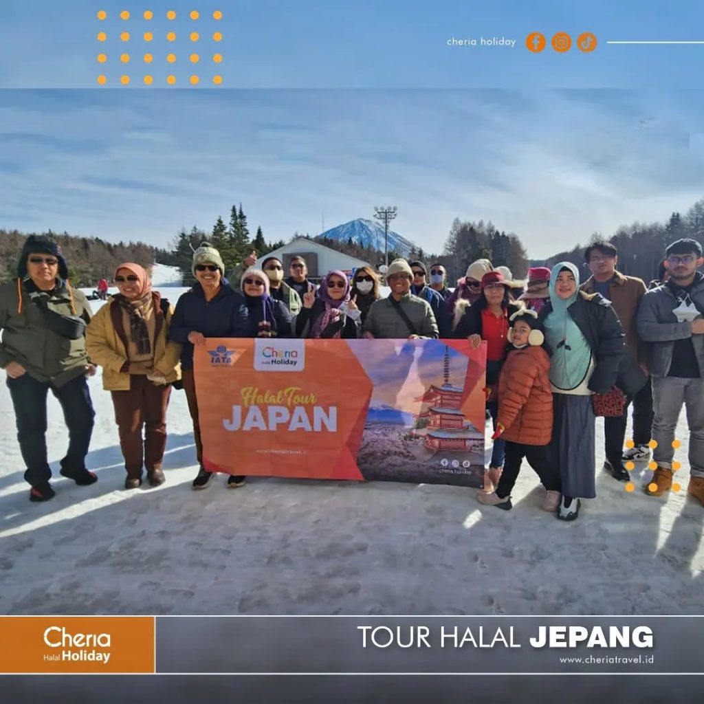 Rombongan Wisata Jepang