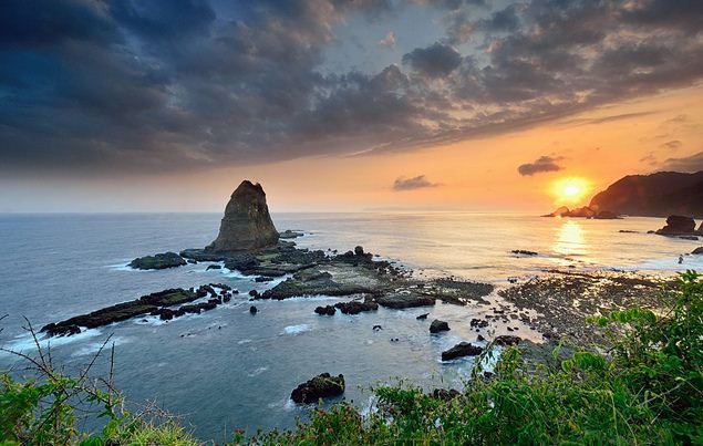 pantai papuma, jember